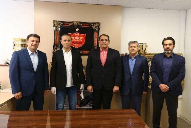 در مورد کارگزار به جمع بندی نرسیدیم، آقای هاشمی اهل مصاحبه در خصوص کارگزار به جمع بندی نرسیدیم، آقای هاشمی اهل مصاحبه نیست!