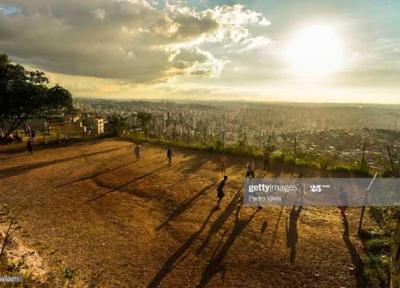 فوتبال در افق زیبا