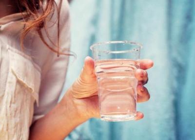 اگر این نشانه رایج را دارید بدنتان کم آب است ، برای درمان کم آبی بدن چه بخوریم